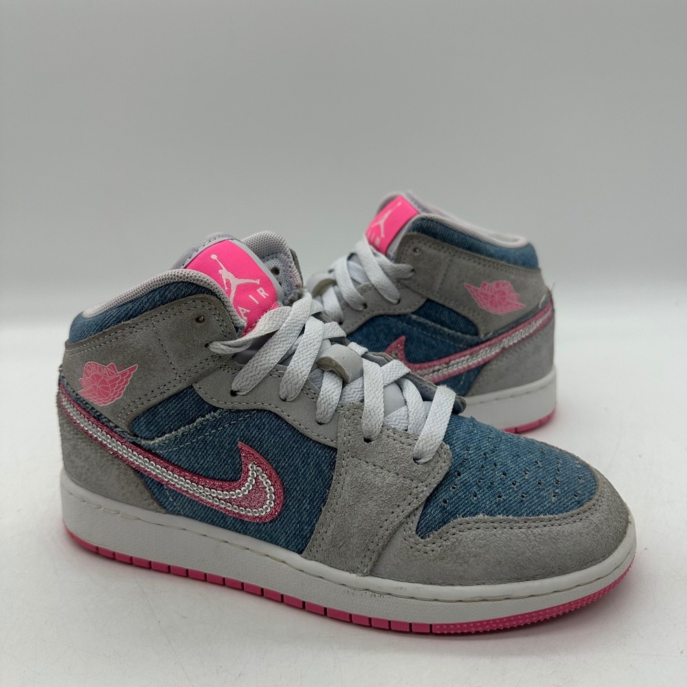 Nike HQ1999-400 Kids 4Y Blue Grey Pink Air Jordan 1 Mid SE Denim Sequin Sneakers